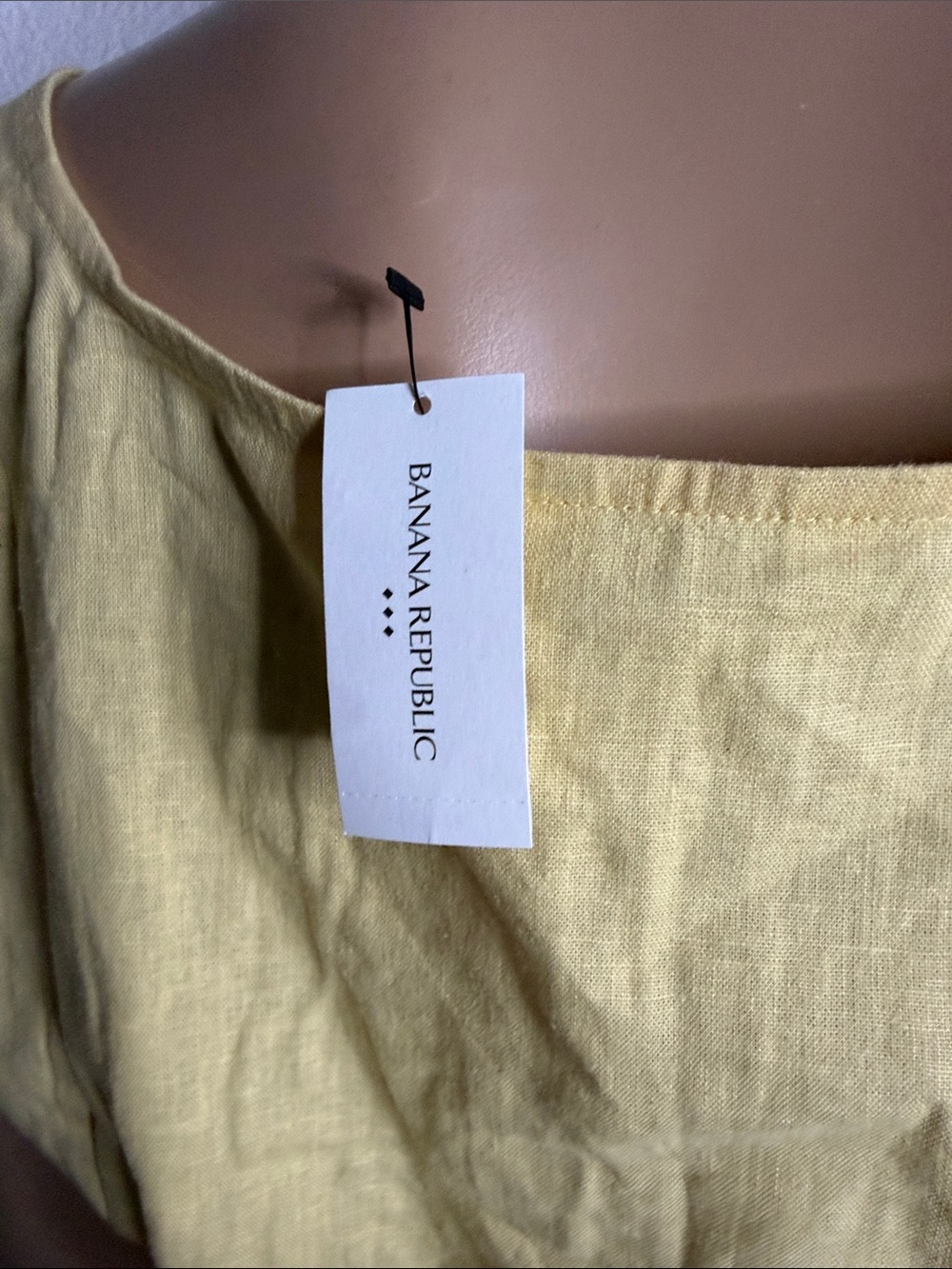 Banana Republic Linen Blend Tank Top Yellow NWT Size Large - Picture 3 of 4